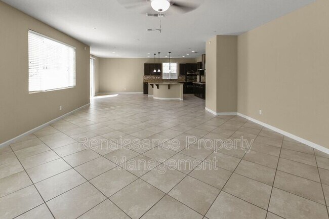 Building Photo - 703 N Marquis Way