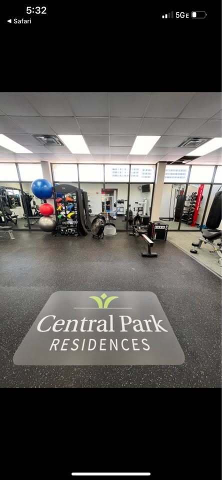 Building Photo - 410 W 7th St