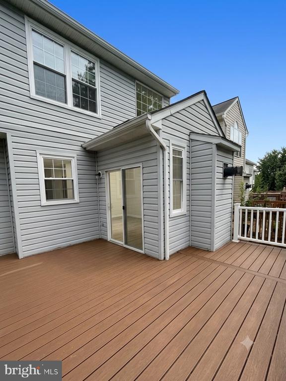 Building Photo - 5820 Shady Oak Ln