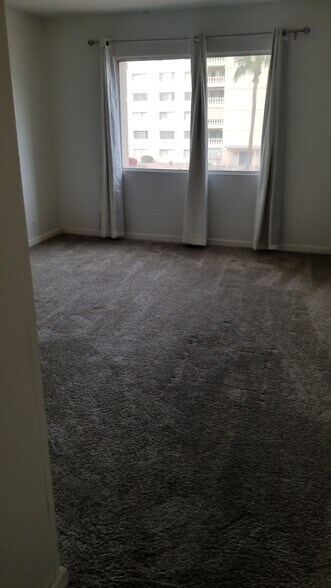 Building Photo - 7910 E Camelback Rd