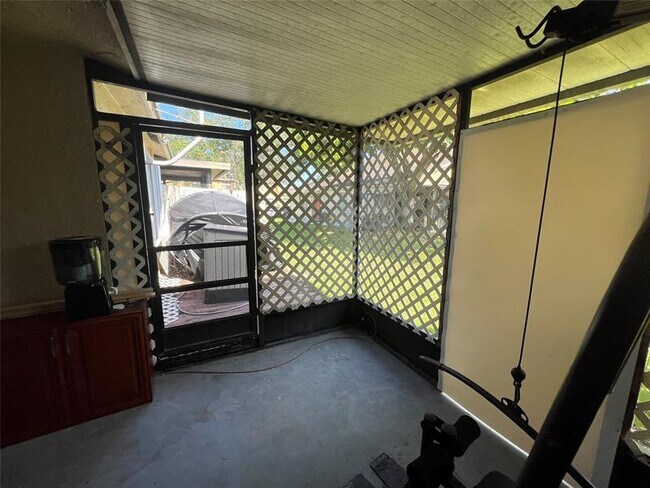 Building Photo - 3370 Beau Rivage Dr