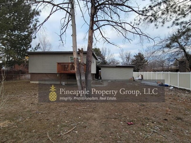 Building Photo - 5150 Caribbean Way