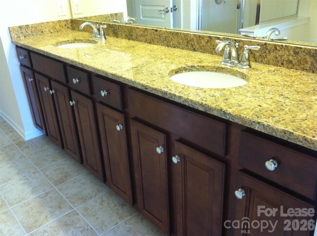 Building Photo - 16720 Dunaverty Pl