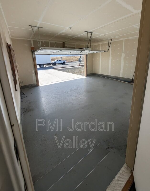 Building Photo - 408 RIGDON St