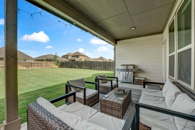 Building Photo - 17012 Pleasanton Cove