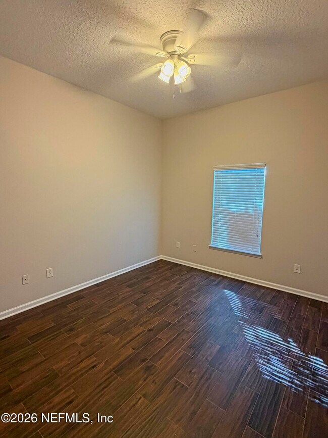 Building Photo - 8212 White Falls Blvd