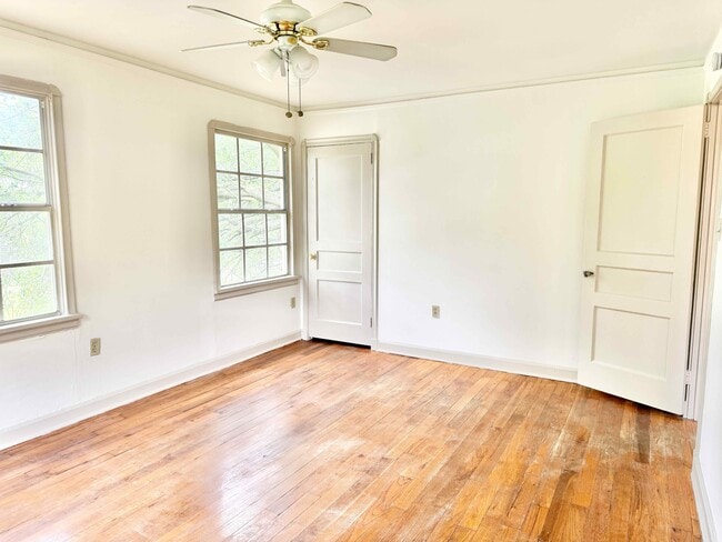 Building Photo - 1004 Rittiner Dr