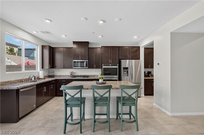 Building Photo - 325 Breve Ct