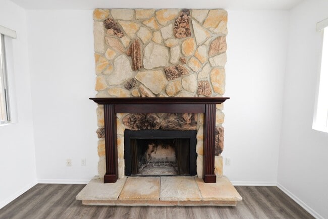 Building Photo - 2701 S El Camino Real