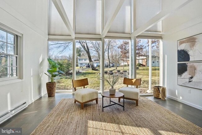 Building Photo - 13134 Madonna Ln