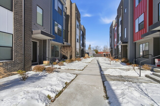 Building Photo - 1312 Colere Pl