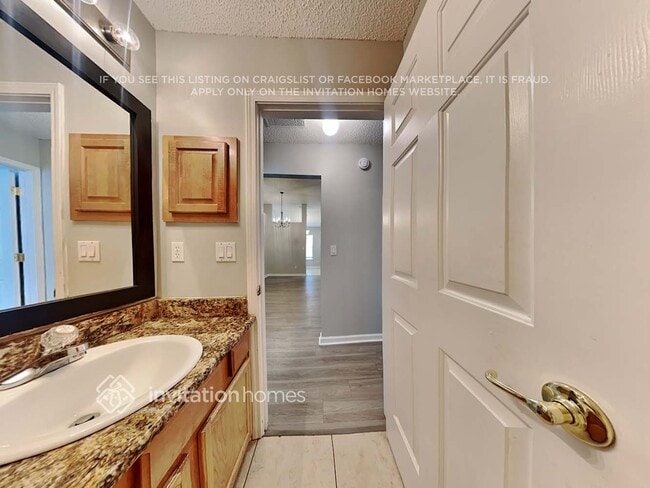 Building Photo - 1623 Canopy Oaks Dr