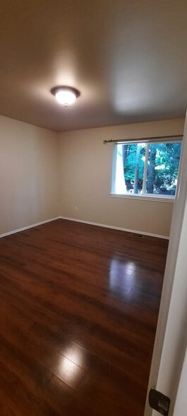 Building Photo - 1710 Sapphire Trail