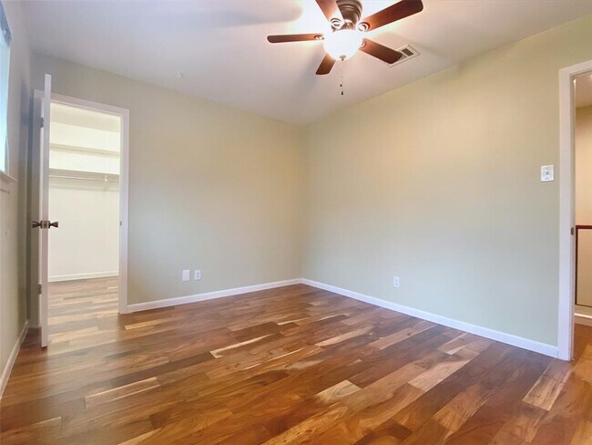 Building Photo - 8303 Alabama Dr