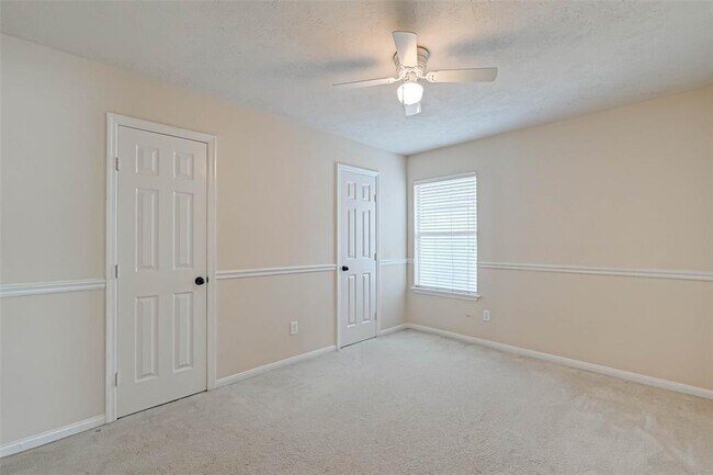 Building Photo - 4903 Knights Branch Dr