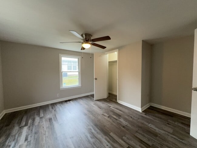 Building Photo - 52 Wilburger St