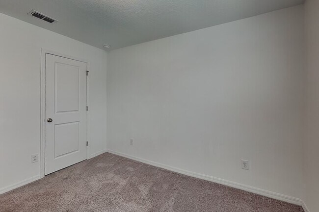Building Photo - 3326 Azolla St