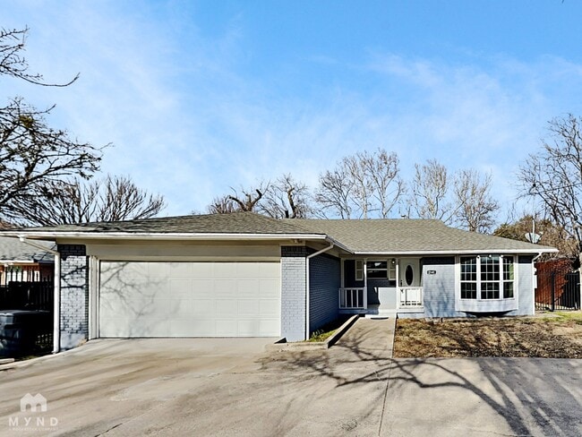 Building Photo - 2141 Province Ln