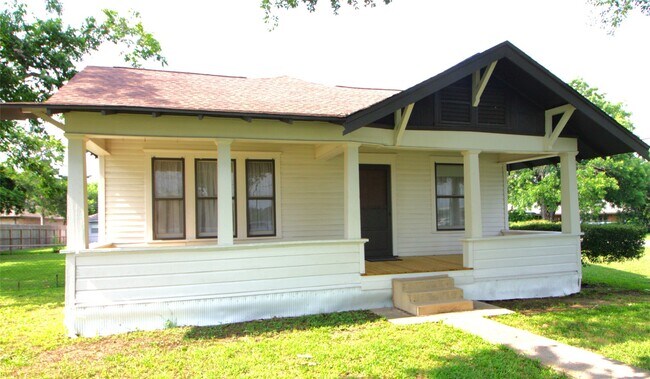 Building Photo - 315 High St