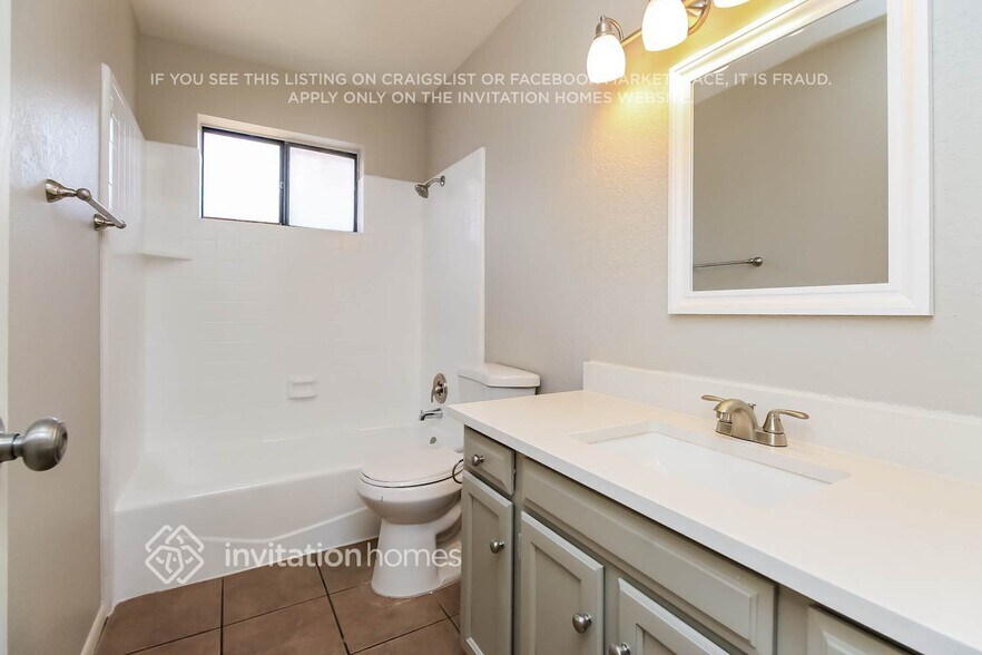 Building Photo - 4506 E Contessa St