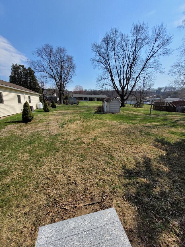Building Photo - Your Next Chapter: Cozy Walnutport Home with Full Basement