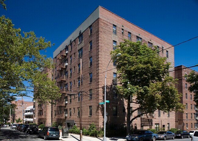 Building Photo - 64-85-85 Wetherole St