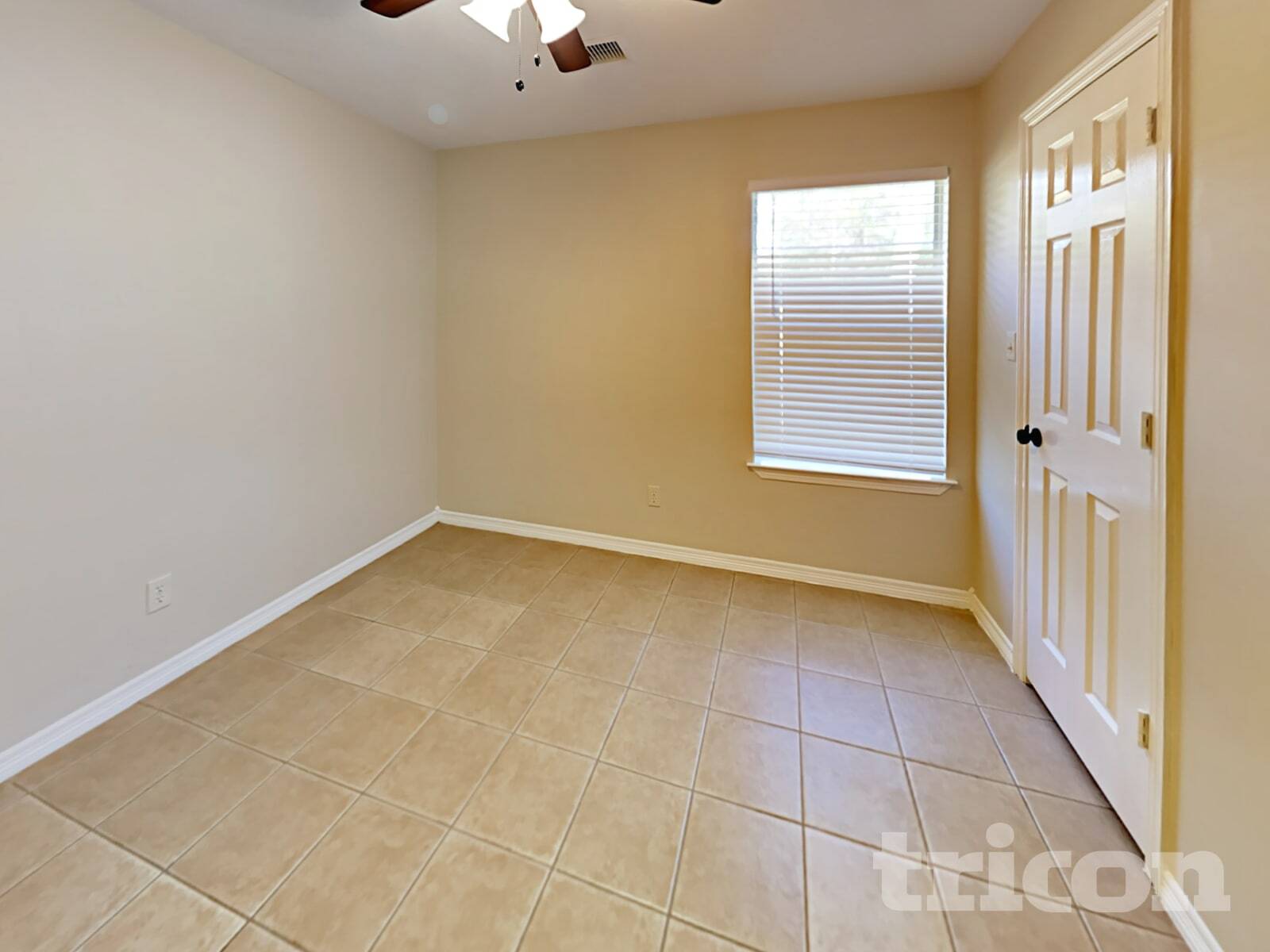 Building Photo - 1414 Ashway St