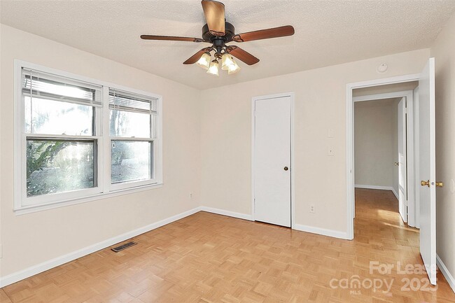 Building Photo - 5325 Cold Harbor Dr