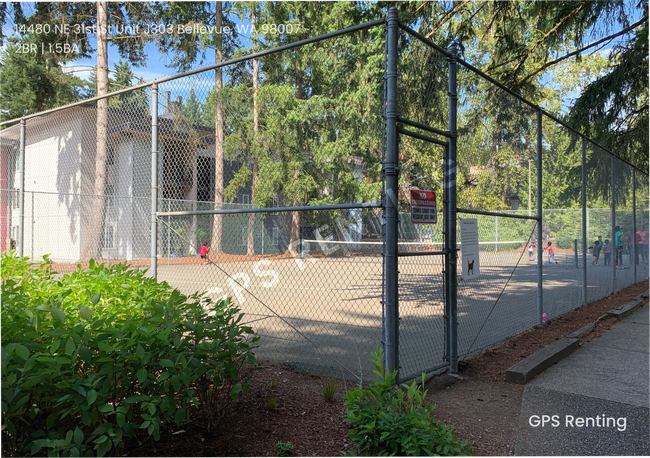 Building Photo - Just Steps from Microsoft – Spacious 2 Bed...