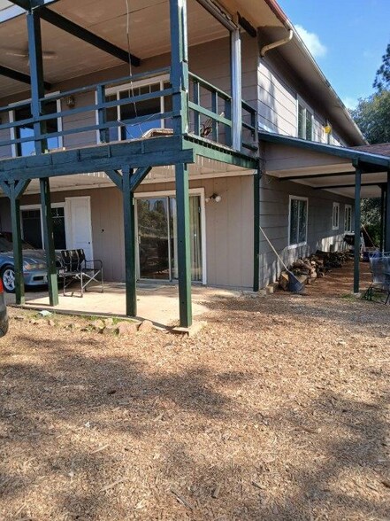 Building Photo - 17501 Tannery Ln