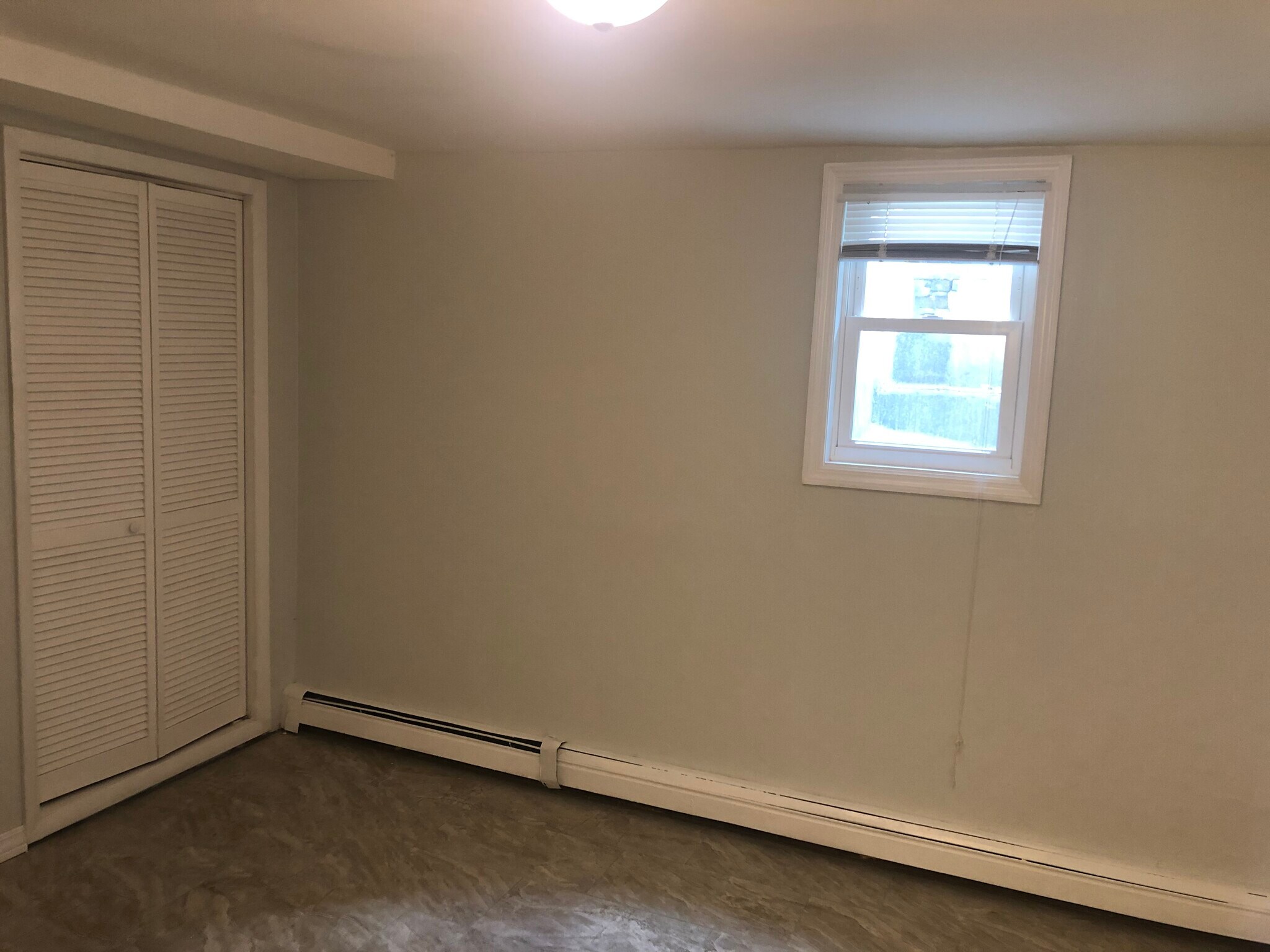 Bedroom - 6116 Washington St