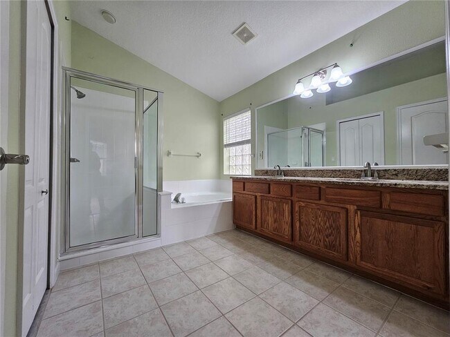 Building Photo - 15230 Markham Dr