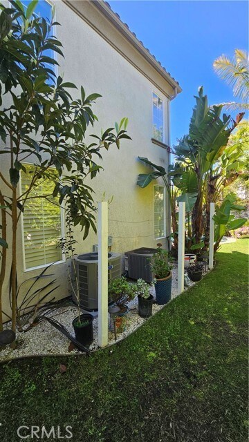 Building Photo - 7317 Dunbarton Ave