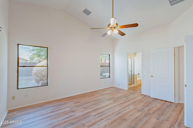 Building Photo - 43741 W Wade Dr