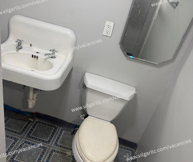 Building Photo - Newly Renovated  • 3 Bedrooms • 2 Bathroom  • 2 story Home