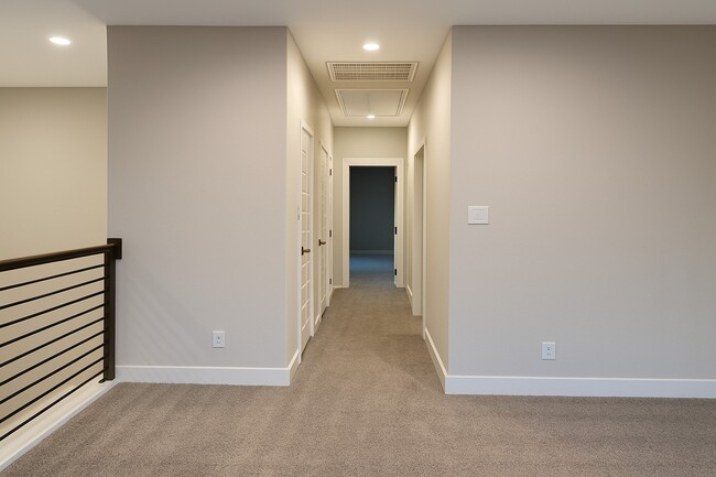 Building Photo - 16627 Oasis Mdw Ln