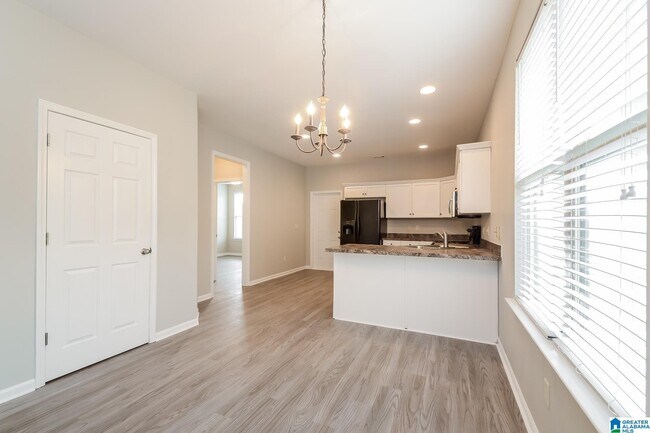 Building Photo - 1203 Washington Dr