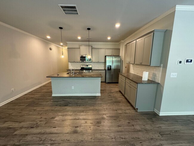 Building Photo - Modern 3/2.5 Townhome in Woodstock- $2,350