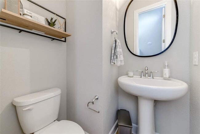 Building Photo - 1405 Hyde St