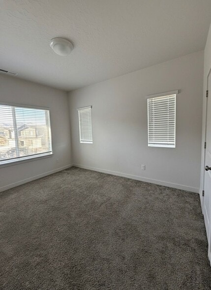 Building Photo - 15525 Jubilation Dr