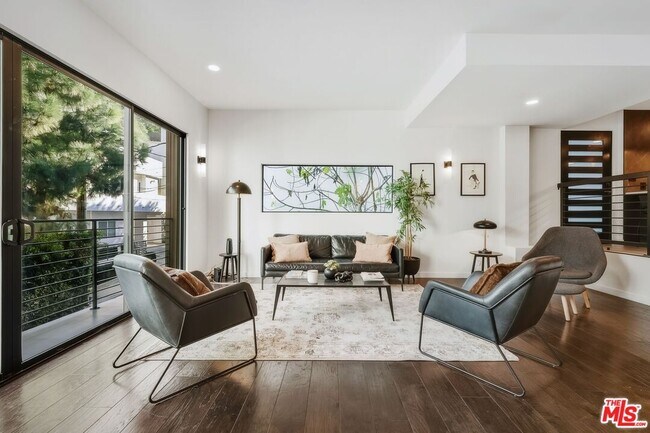 Building Photo - 3601 Dixie Canyon Ave