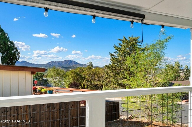 Building Photo - 510 S Skyview Dr