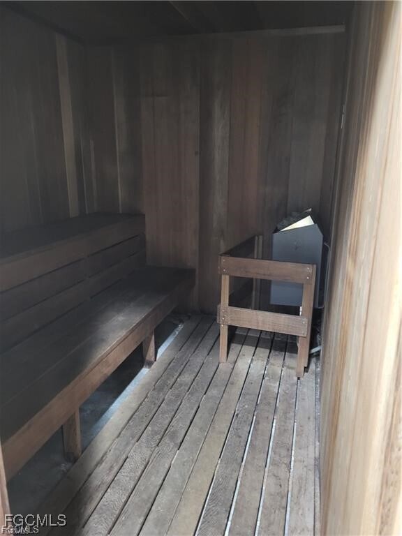 Building Photo - 6142 Whiskey Creek Dr