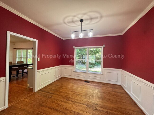 Building Photo - 102 Powder Mill Ct