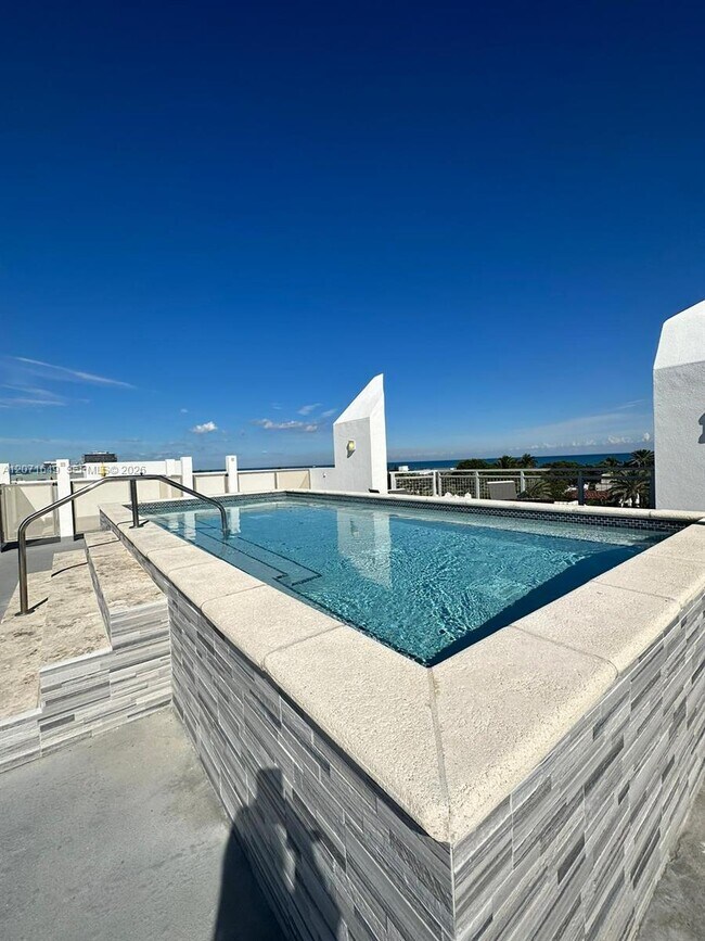 Building Photo - 7728 Collins Ave