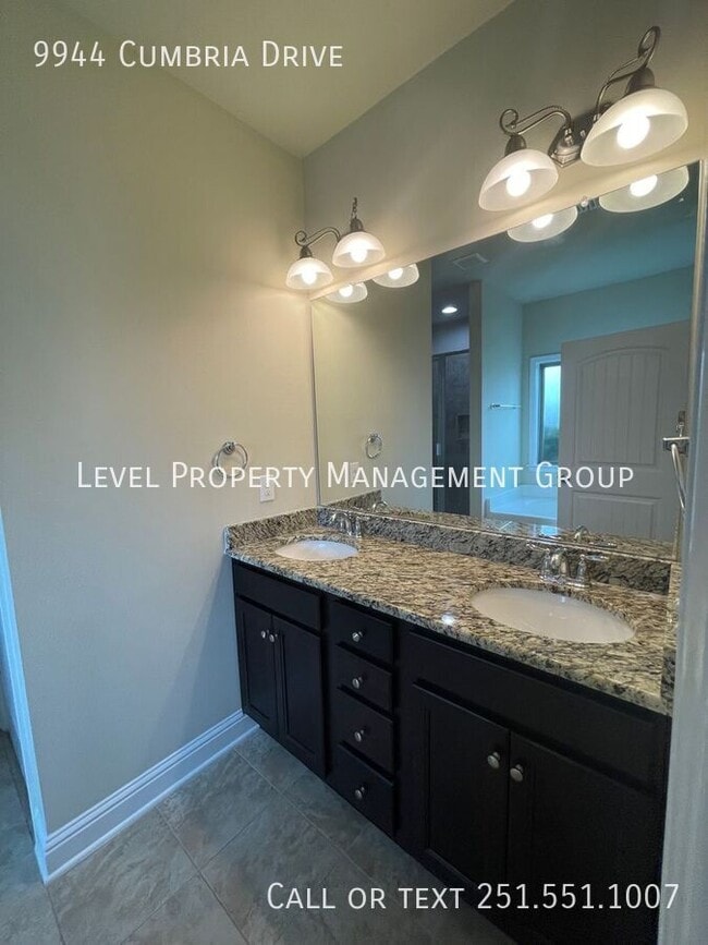 Building Photo - 9944 Cumbria Drive