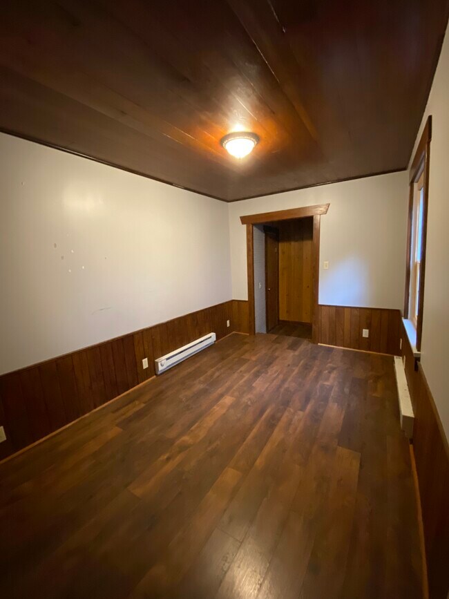 Bedroom - 8325 Dallas Ave S