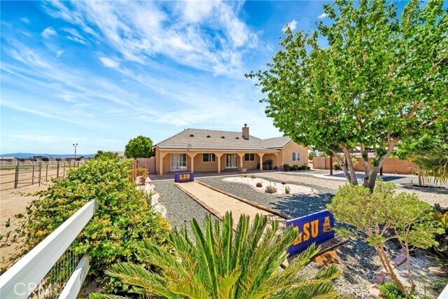 Building Photo - 7315 W Ave A 8