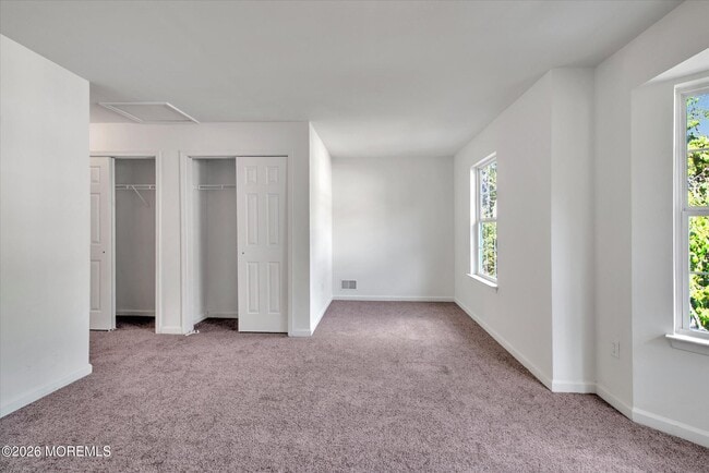 Building Photo - 6 Esplanade Way