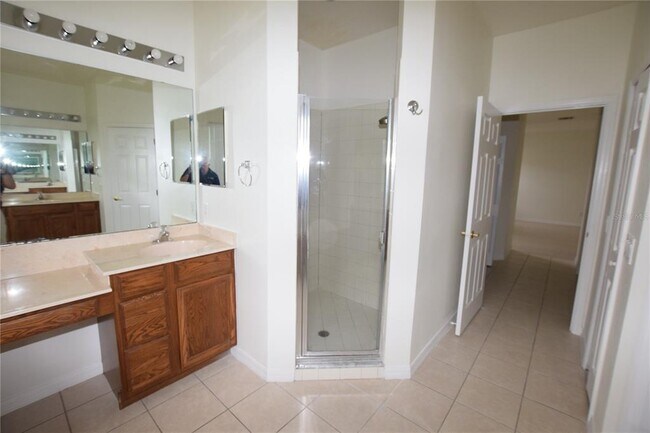 Building Photo - 2604 Lutza Way